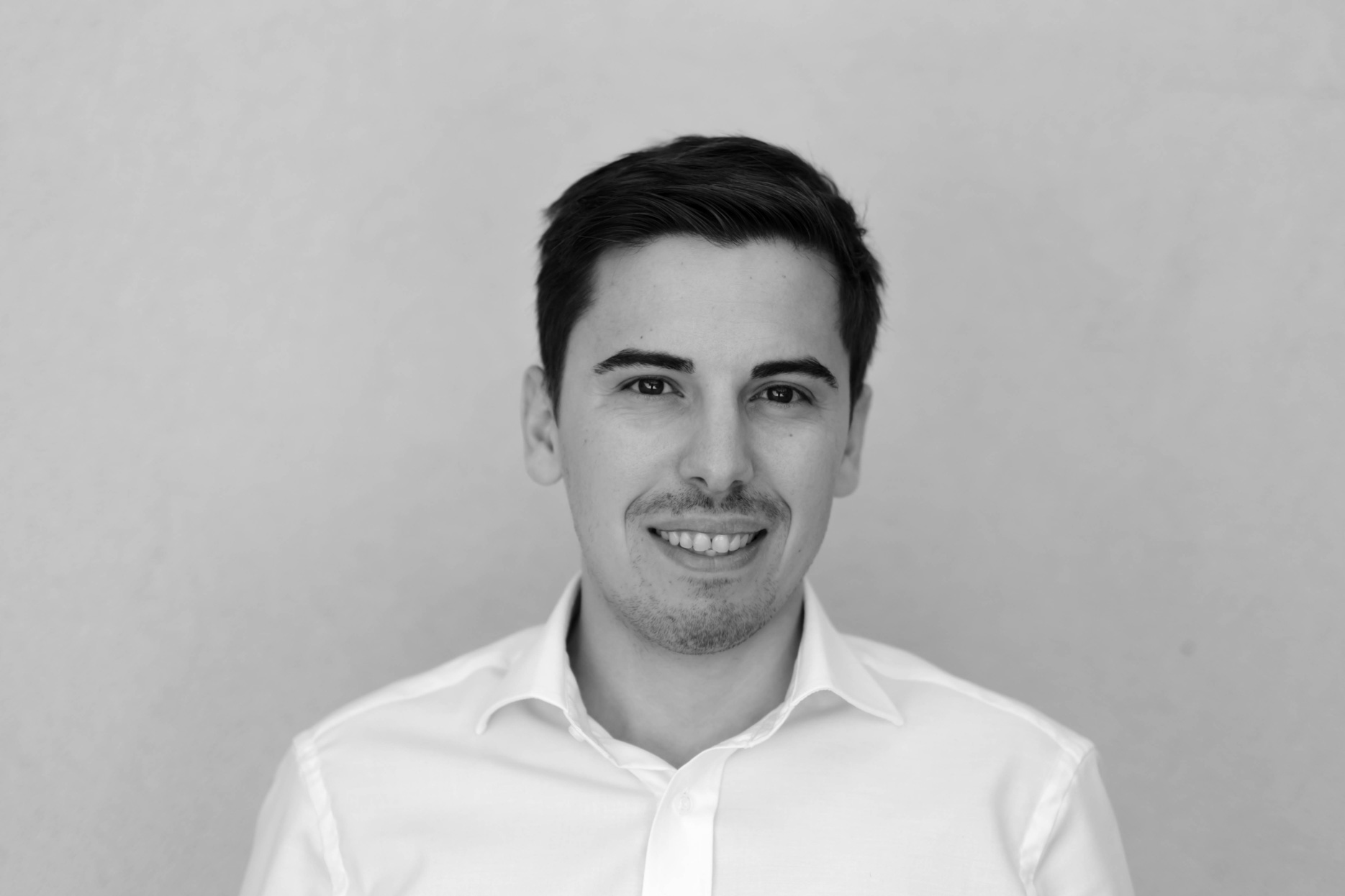 Robert Damian Vochescu